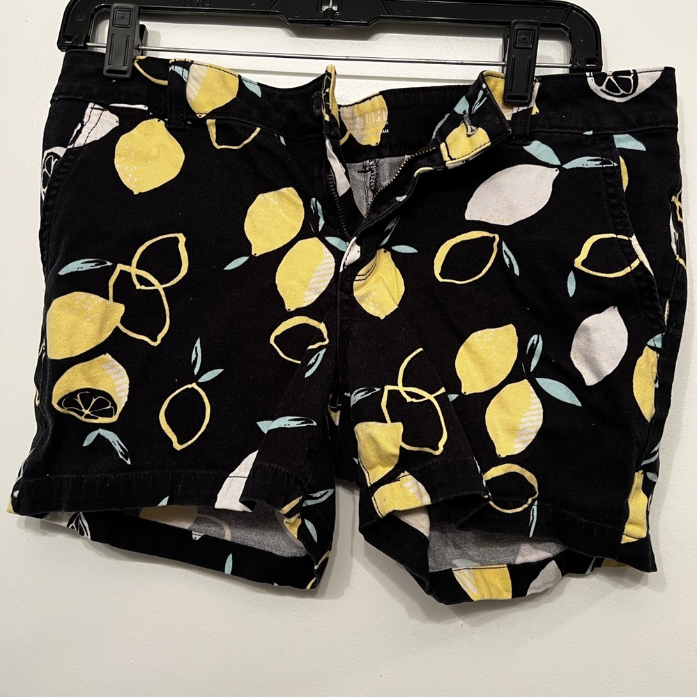 a.n.a Black Shorts with Lemon Print